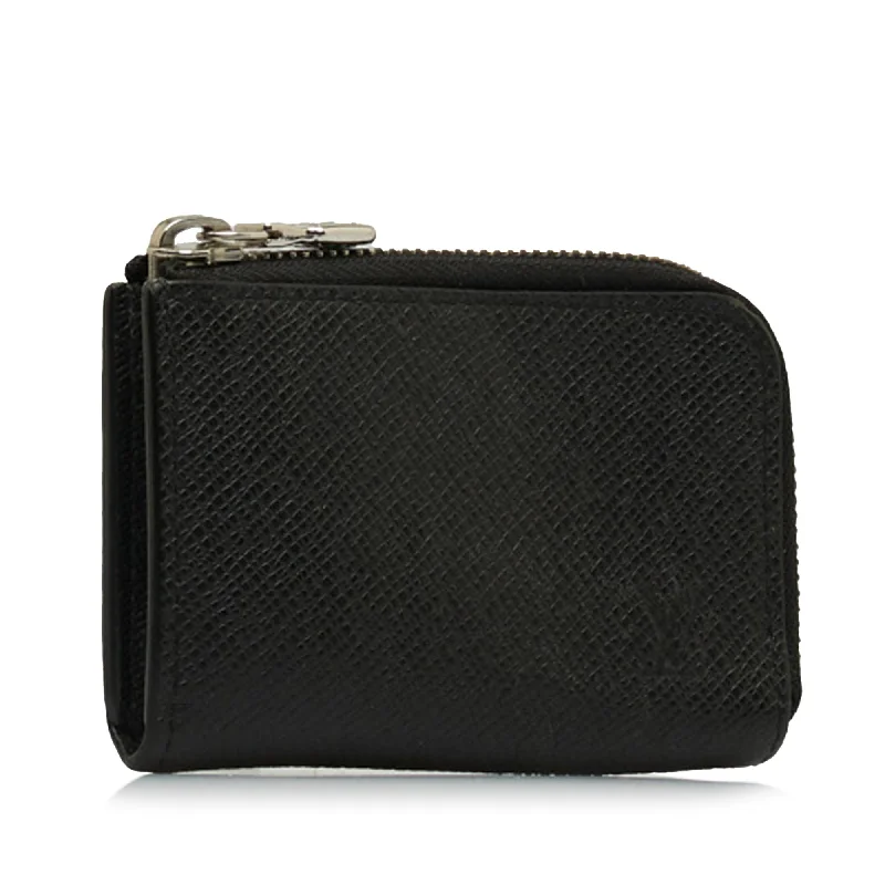 Elegant clutch bags for weddingsLOUIS VUITTON Taiga Coin Pouch