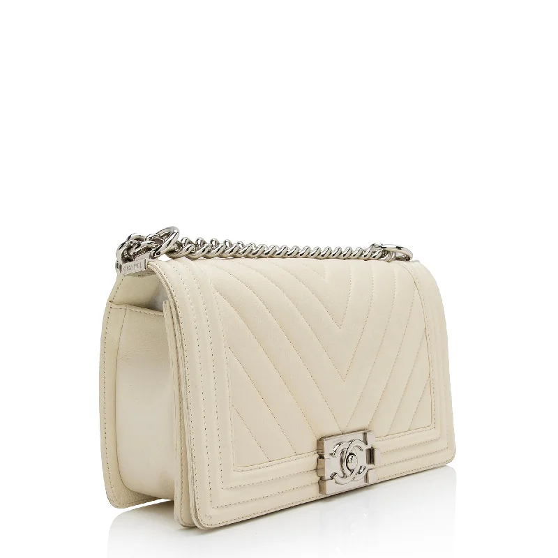 Best-selling designer bags 2025Chanel Chevron Lambskin Old Medium Boy Bag (Dmy3Qd)