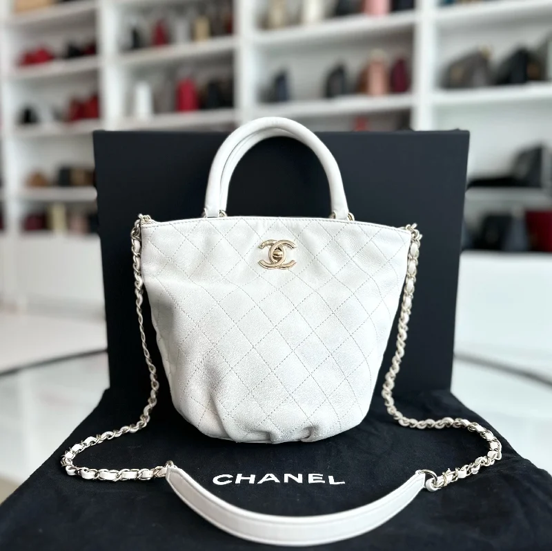 Waterproof backpack for hiking*Series 28* Chanel CC Lock Bucket Tote Stitched Calfskin 2way White GHW No 28