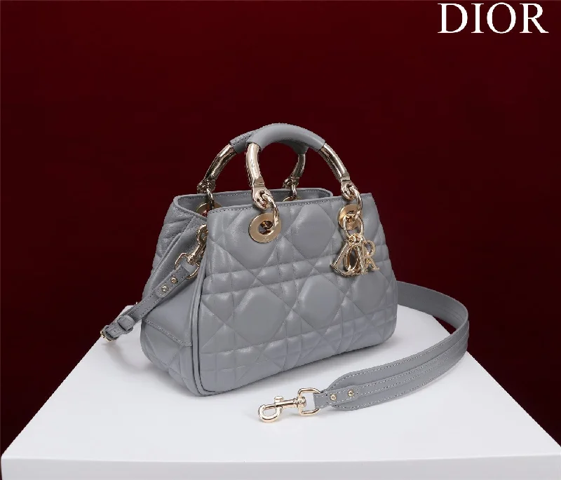 Elegant clutch bags for weddingsChristian Dior - Luxury Bags  207